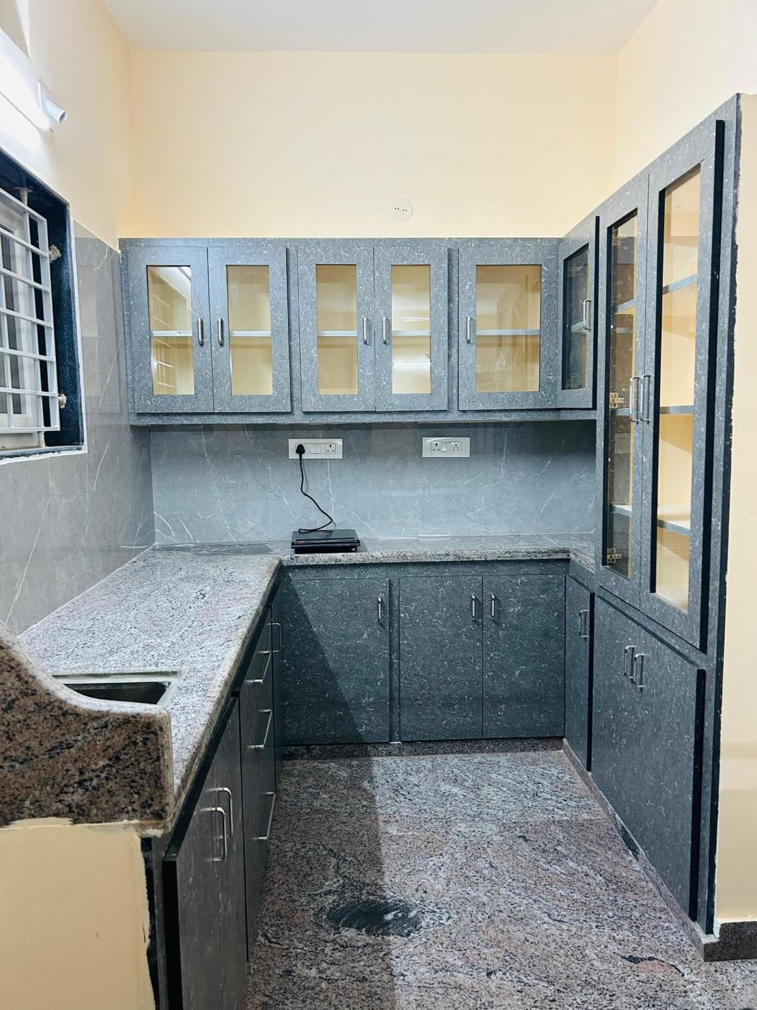 Y Stay Homestay Tirupati Kültér fotó